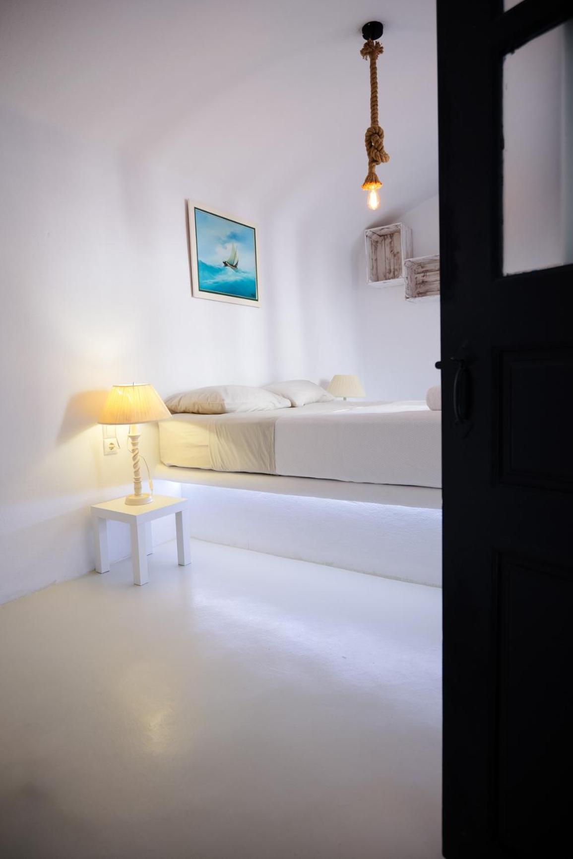 1906 Cave Villa Apartament *