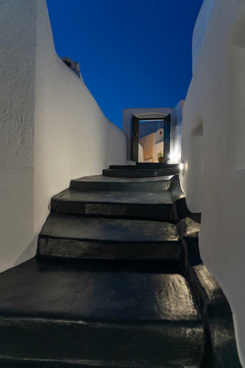 1906 Cave Villa *
